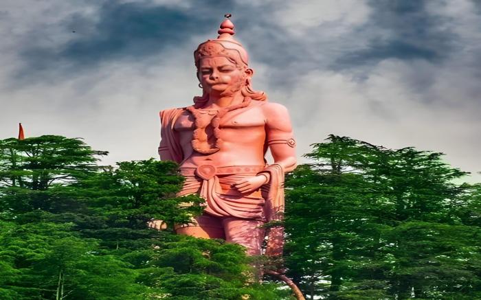 Lords Grey near Mall Road