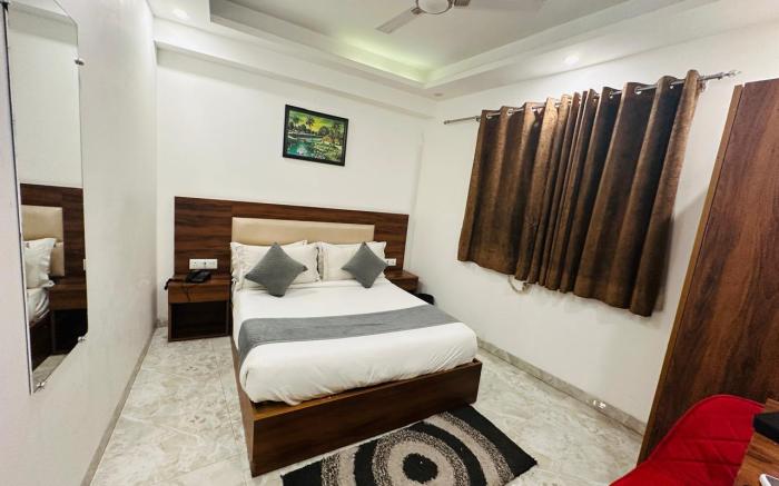 Hotel De Clark Near Delhi Airport