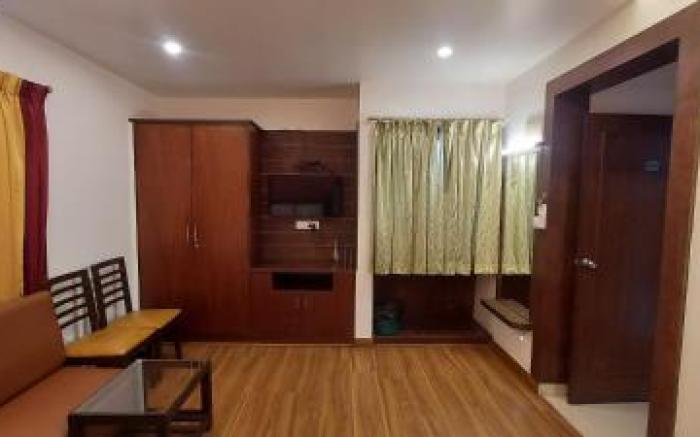Hotel Sri Krishna Veg and Residency Murugeshpalya