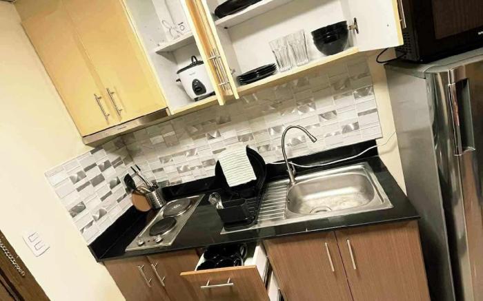 Studio 9K One Palm Tree Villas Near NAIA Newport