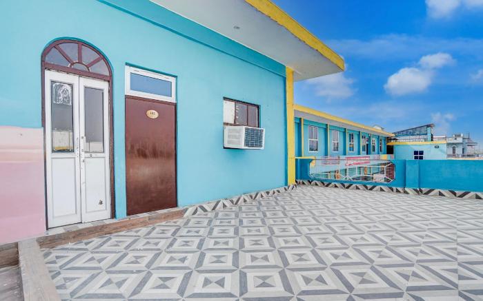 SPOT ON Shree Krishna Palace