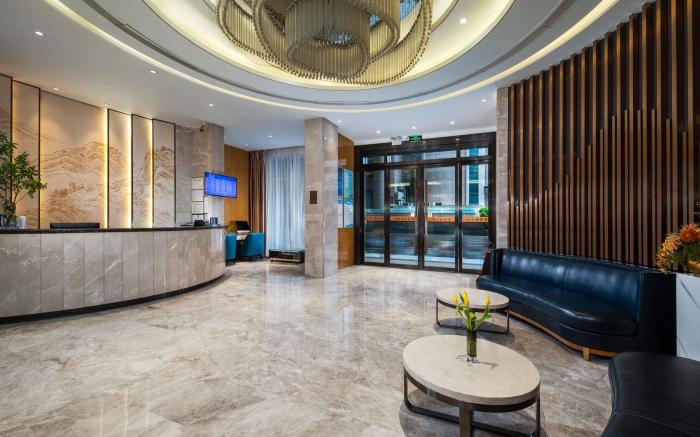 Baole City Hotel (Haiya Mixc Xin'an Park Branch)