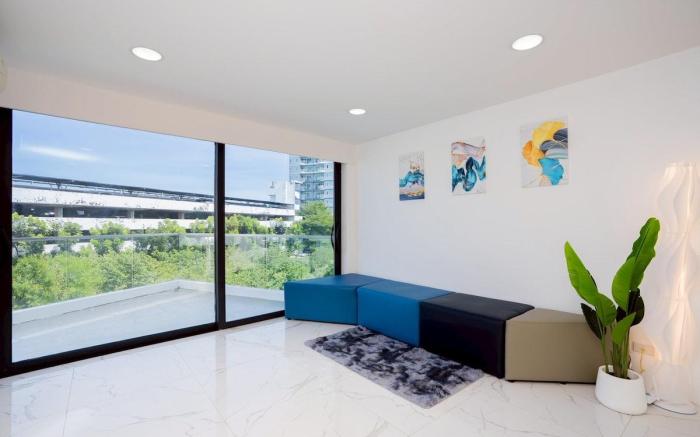 Wonderland Sapphire 8 Bedroom Luxury Villa