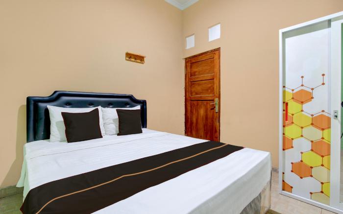 OYO 94851 Watulumpang 1 Guest House