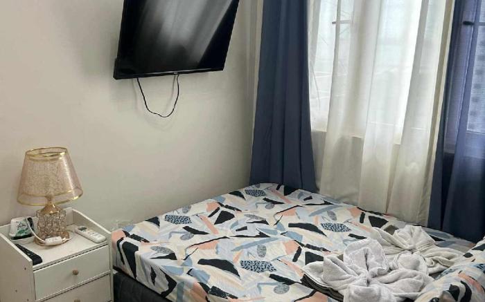 Condo near MOA, World Trade Center,PICC, Star City