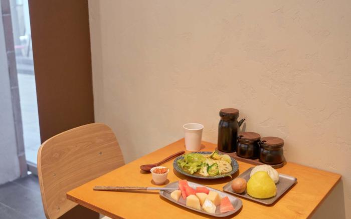 Tiaohai Living Youth Hotel