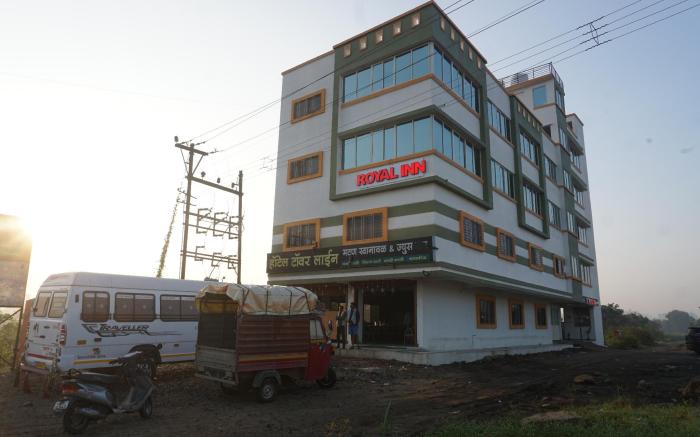 Hotel Royal Inn Dehu