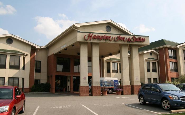 Hampton Inn & Suites Fairfield Hotel