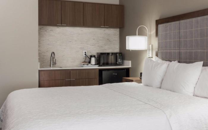 Hampton Inn & Suites Dallas-DFW Airport North-Grapevine