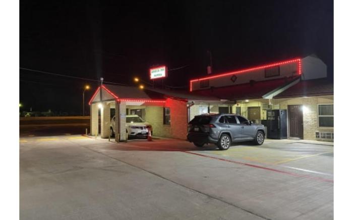 Golden Inn Dallas by Hotel O