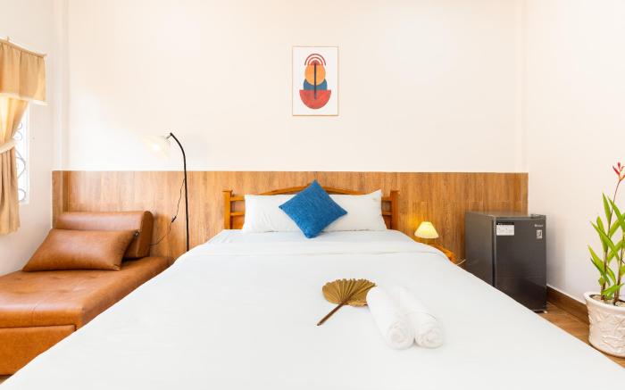 Sadec Farmstay – Bonsai Garden Retreat + Breakfast