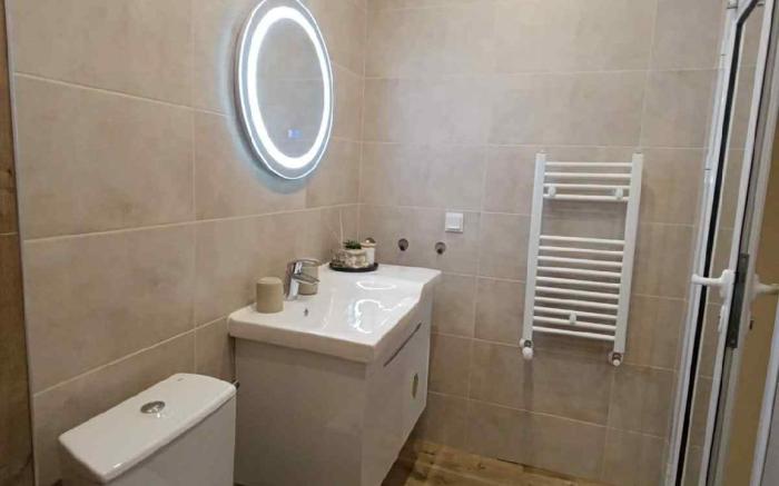 Koko’s Cozy Apartment | Garage, Netflix & Balcony