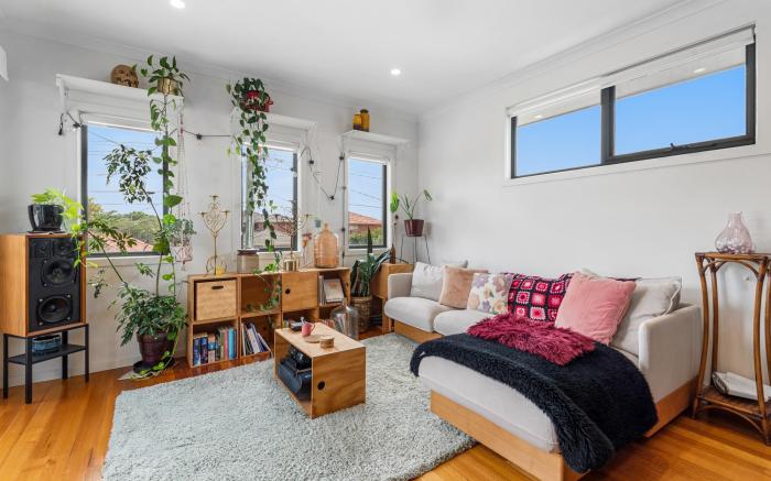 Charming Retro Townhouse in Vibrant Coburg