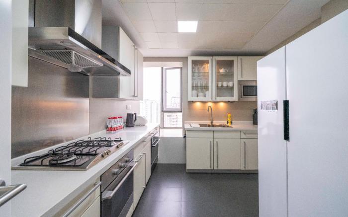 Tyms Luxury 3BR Duplex Apartment Xujiahui