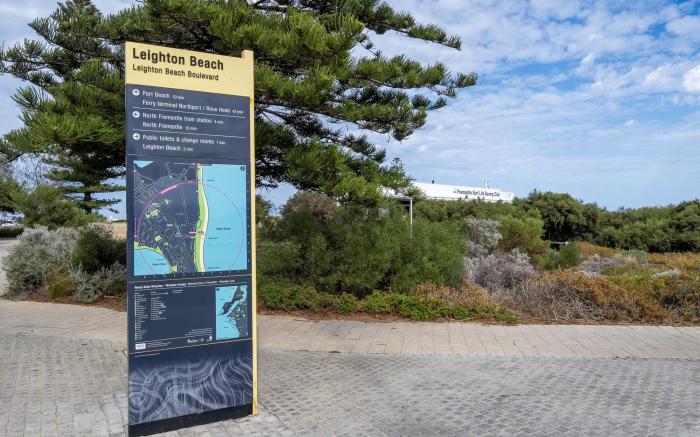 Stylish 2-Bed Unit with Views & Rooftop Access