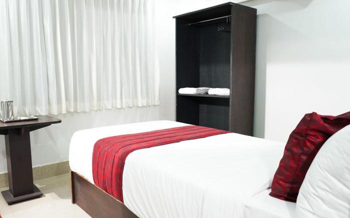 SRI VINAYAGA RESIDENCY