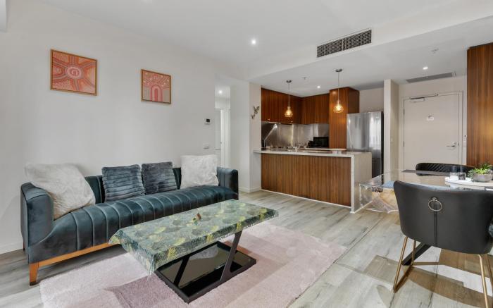 Central Southbank 1-Bed Apartment