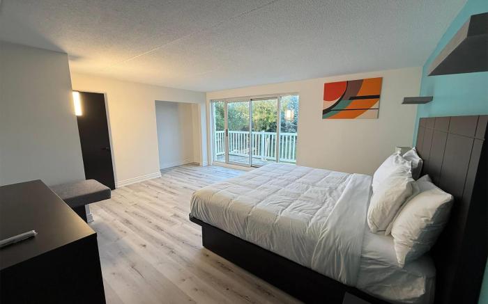 Howard Johnson by Wyndham Brampton