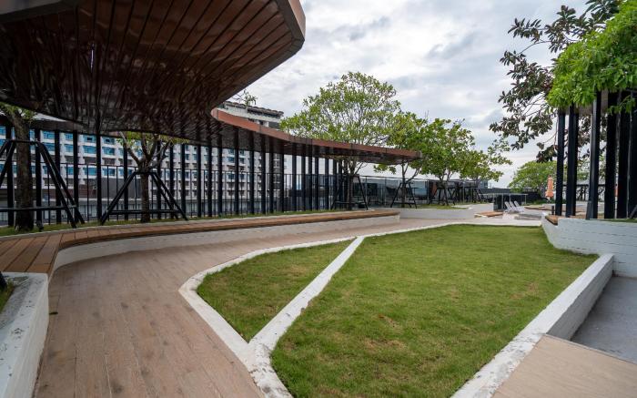 Bluphere Residence by Prop Hopper