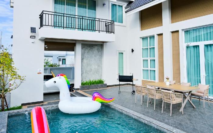 SANTARA POOL VILLA UDON