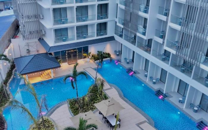 Luxu Hotel and Resort