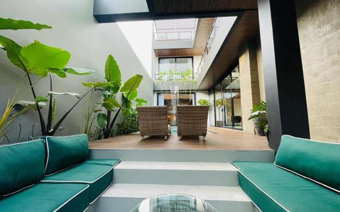 3BR Luxury Villa with Rooftop & Pool in Berawa