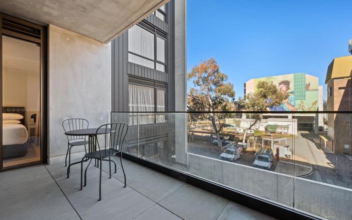 Unwind in Elegance: Your Perfect Braddon Apartment