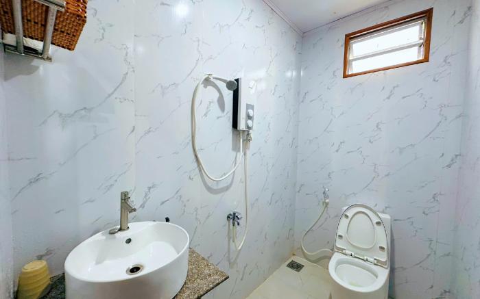 Khu Camping & Homestay Ven Bien