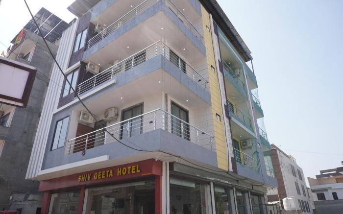 Shiv Geeta Hotel
