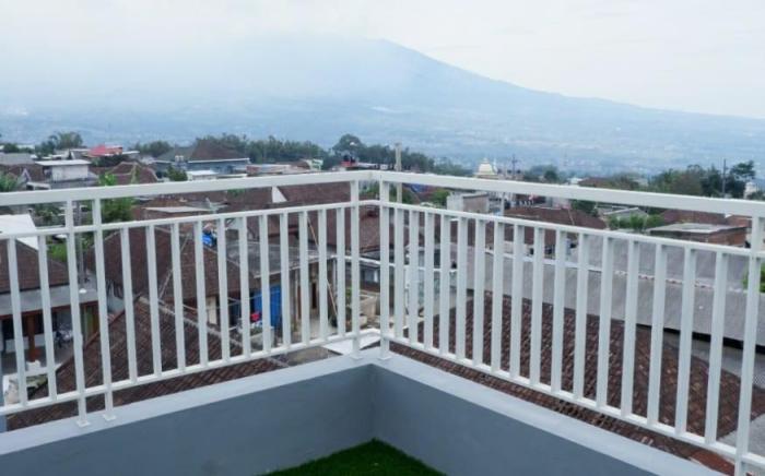 Villa el-House Panderman by Lapila