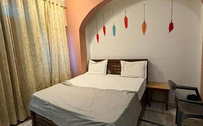 FabHotel Pink Haveli