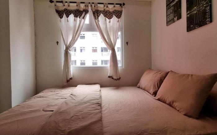 Apt Green Pramuka 2BR Tower B Netflix ByDamaresa