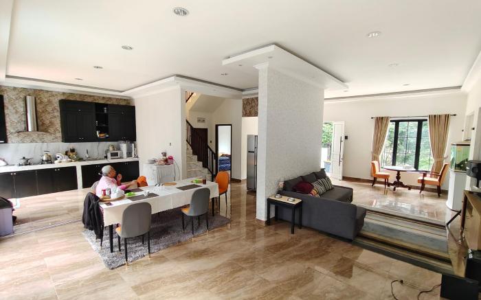 Villa sentul city sewa harian kolam renang rooftop