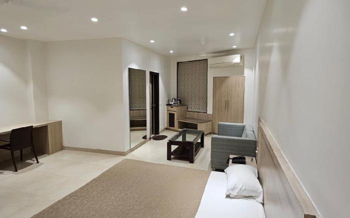 Hotel Bagla Atithi Banaras Varanasi