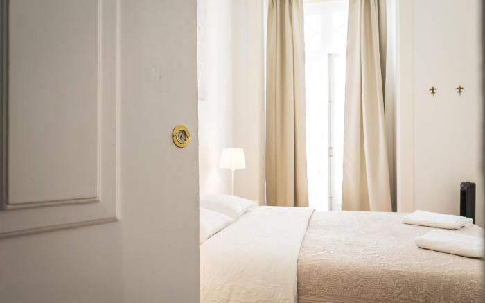 Santa Justa Prime Guest House