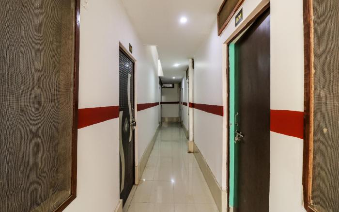 SPOT ON 44295 Sarnath Tourist Guest House