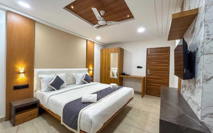 POP 84064F Onyx Hotel