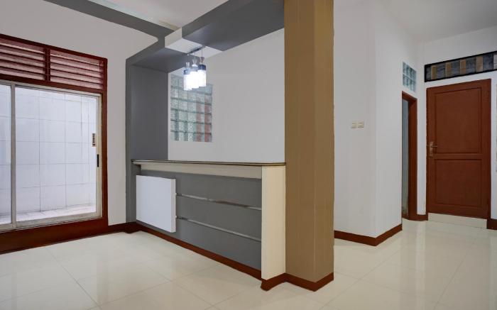 Dancenter Medan Baru House