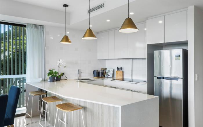 Spacious and Superb 3-Bed Apartment