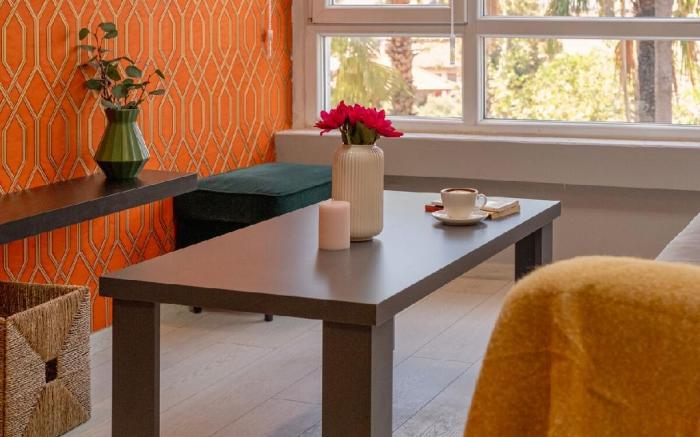 Bright Amber Flat Near Beach Old Town Free Wifi