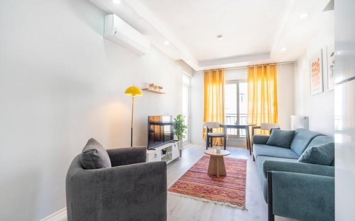 Ethnic Chic2BR Concept Flat Near Oldtown AVM