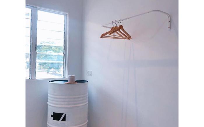 Haus 22 (Twin Bed for 2 with Share Bathroom)