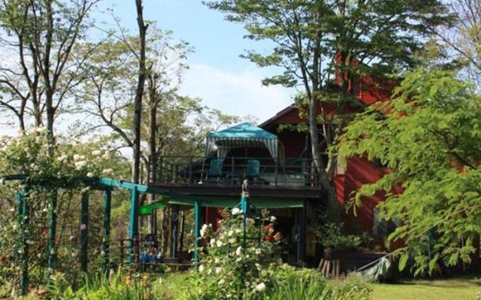 Country Inn Canadian House