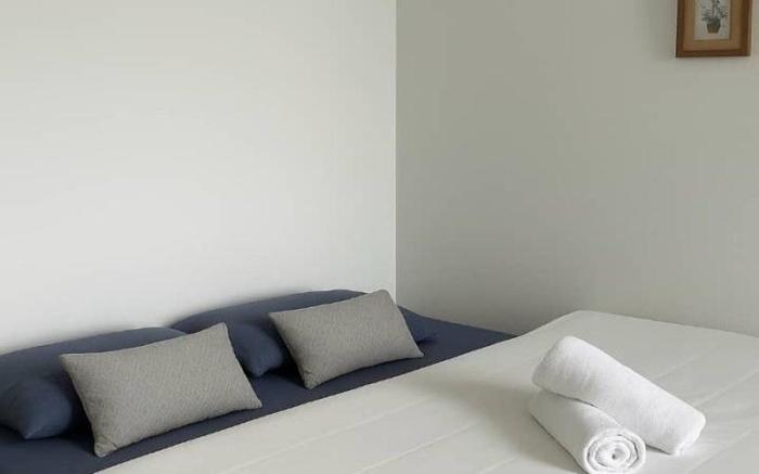 Sis Roomstay with Sea View