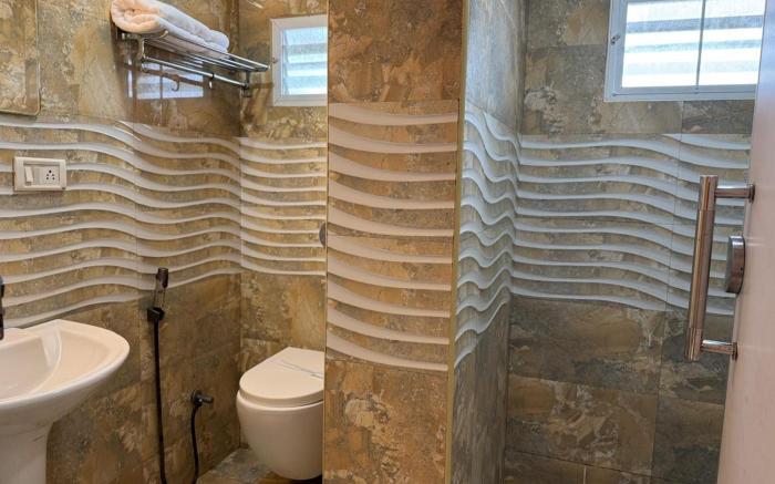 Ceylon Bake House Woodland Junction Ernakulam