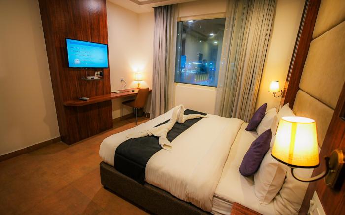 Dazzling Hotel and Resorts Agra