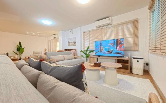 Center of old town - 3BR 3BA - Nara Lanna Villa