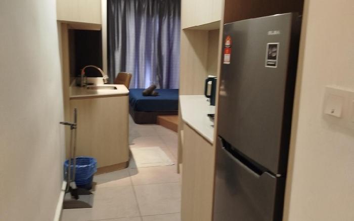 Lover's Queen Studio with Balcony by ComfyAsia