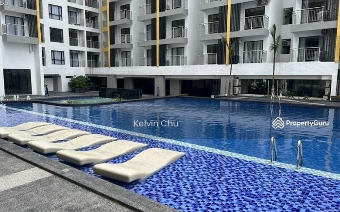 Standard Queen Studio by ComfyAsia