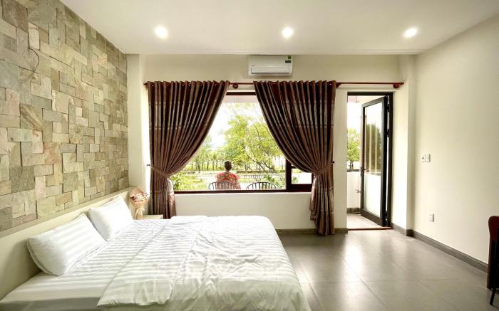 Aura Beachfront Hotel Apartment